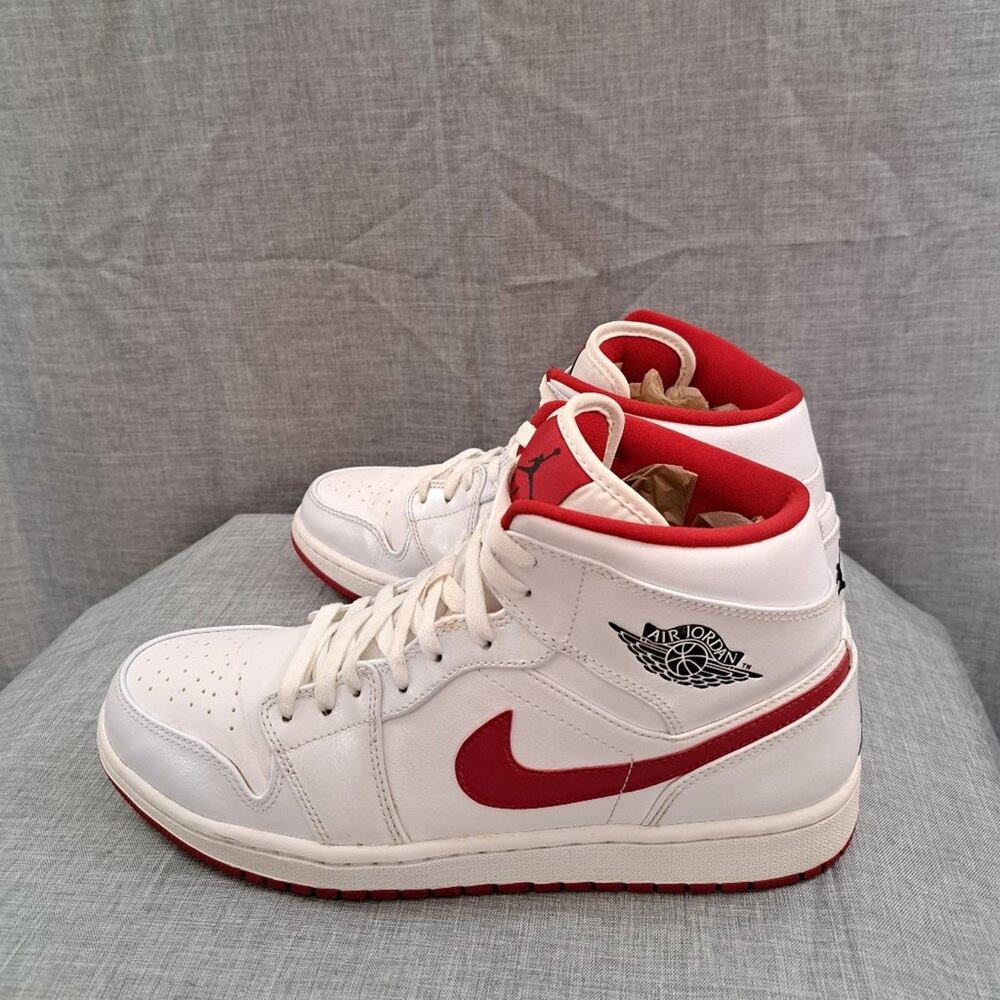%Nike Air Jordan 1 White & Red Hi Top Men Size 11 Year 2014 / AJ14